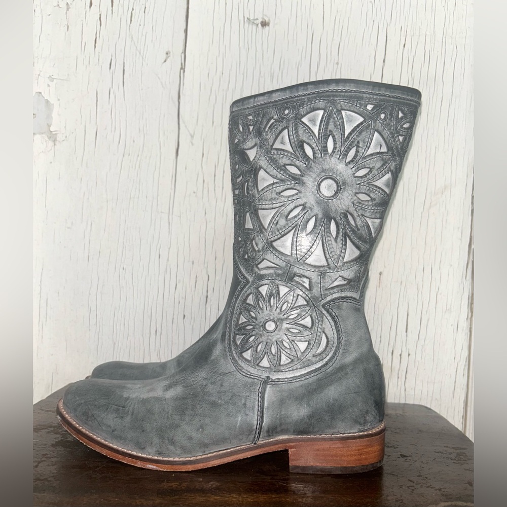 Patrons of Peace Floral Gray Heeled Boots - Picture 3 of 8